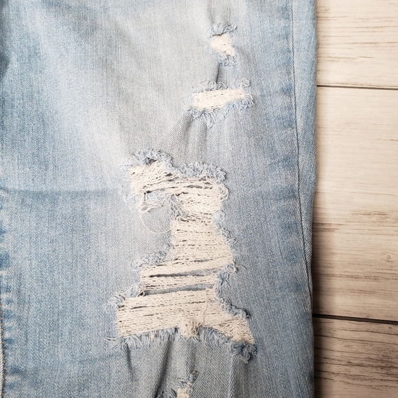 Universal Thread Raw Hem Skinny Jeans 12 Light Wash Distressed 31 Mid Rise - Picture 3 of 10